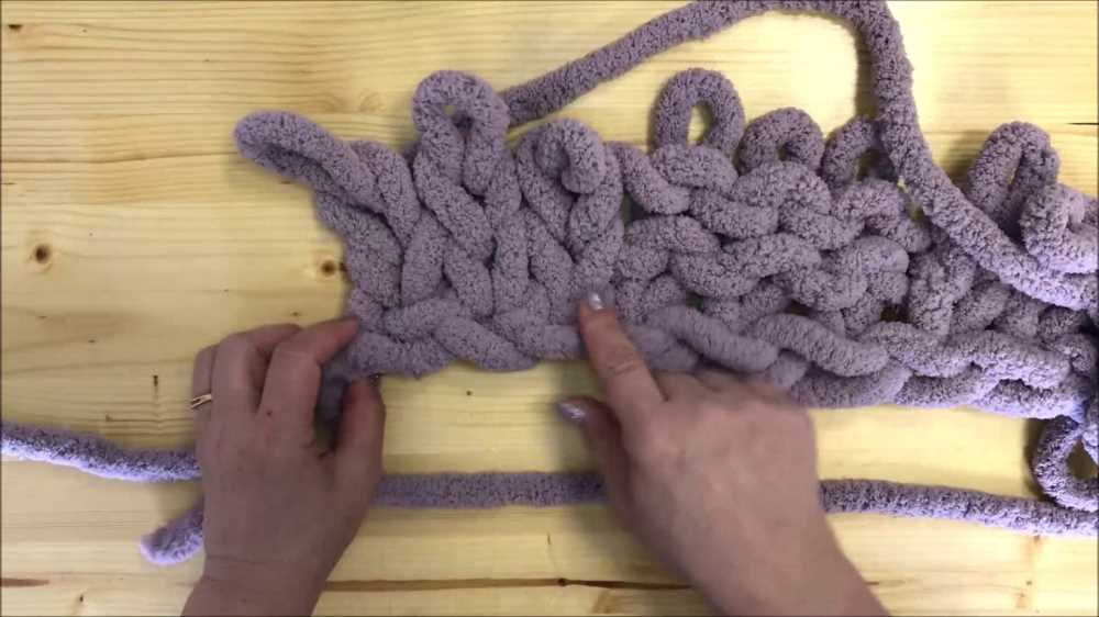 Giant chunky knit blanket pattern