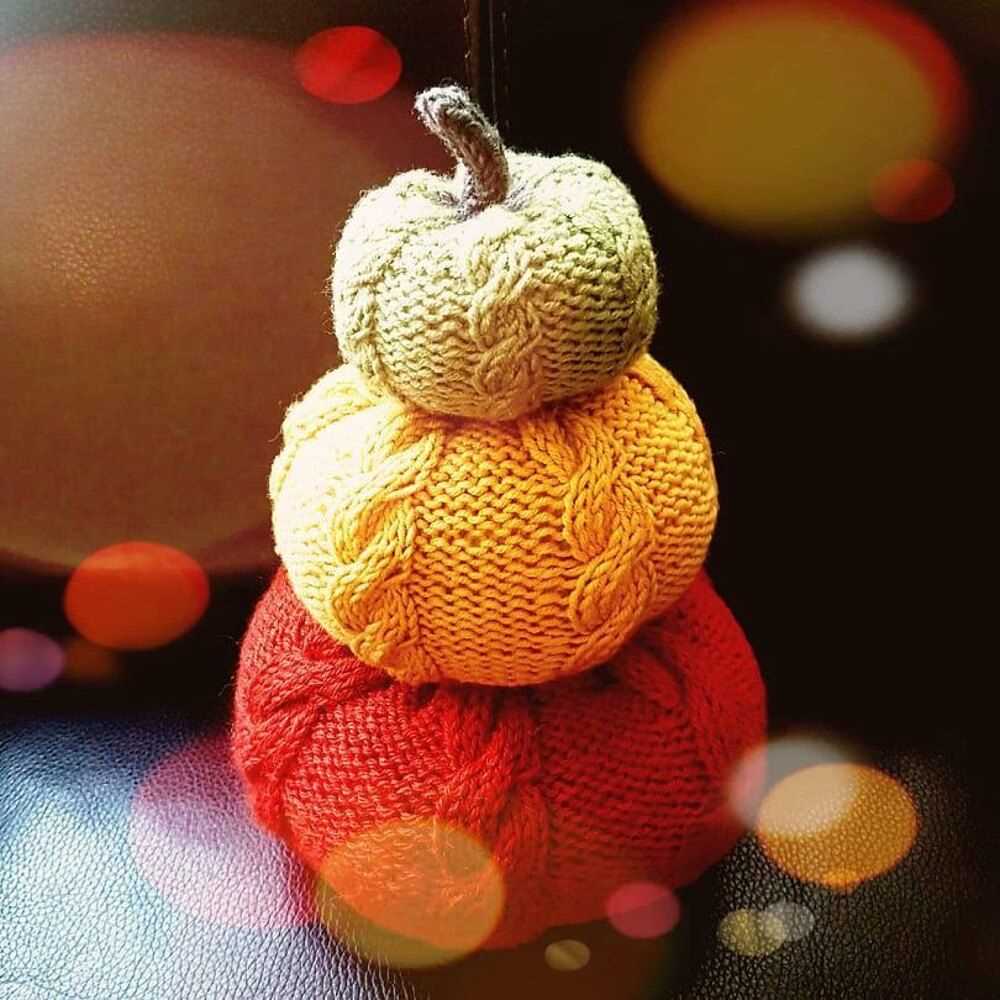 Pattern for knitted pumpkin