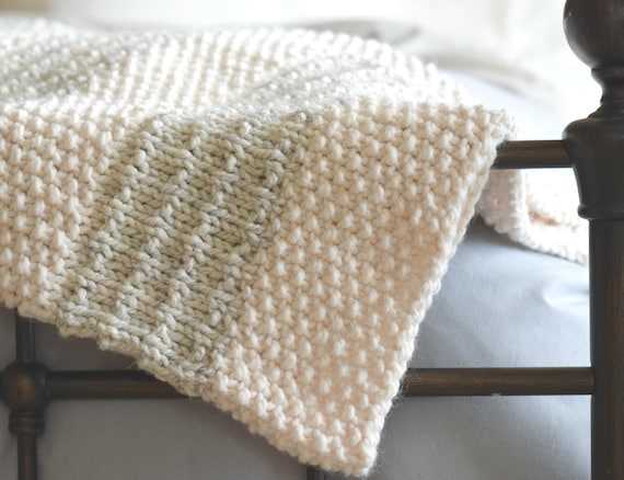 Simple chunky blanket knitting pattern