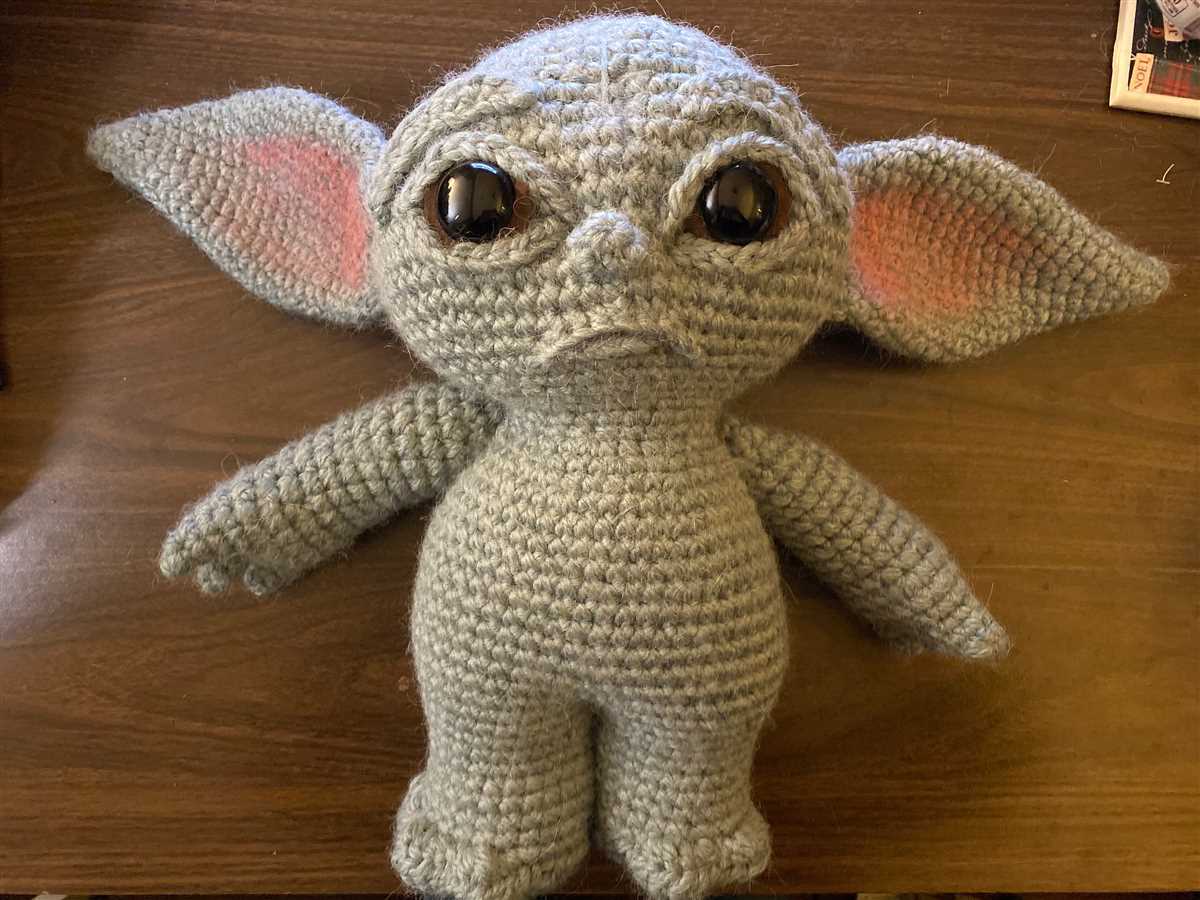 Baby yoda knitting pattern