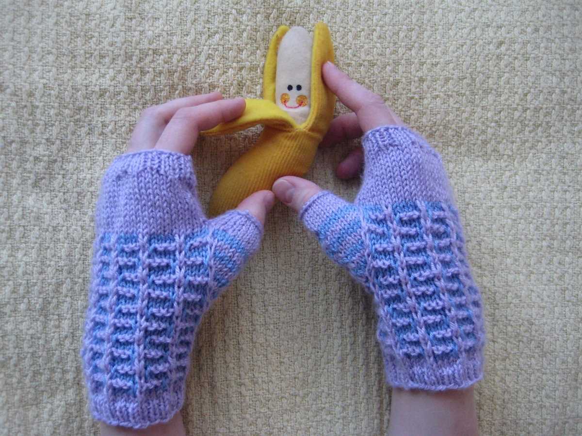 Free fingerless glove knitting pattern