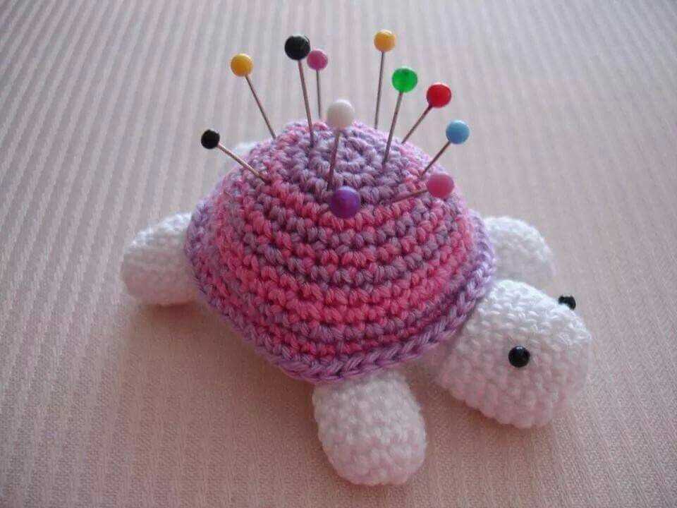 Knitted pincushion patterns
