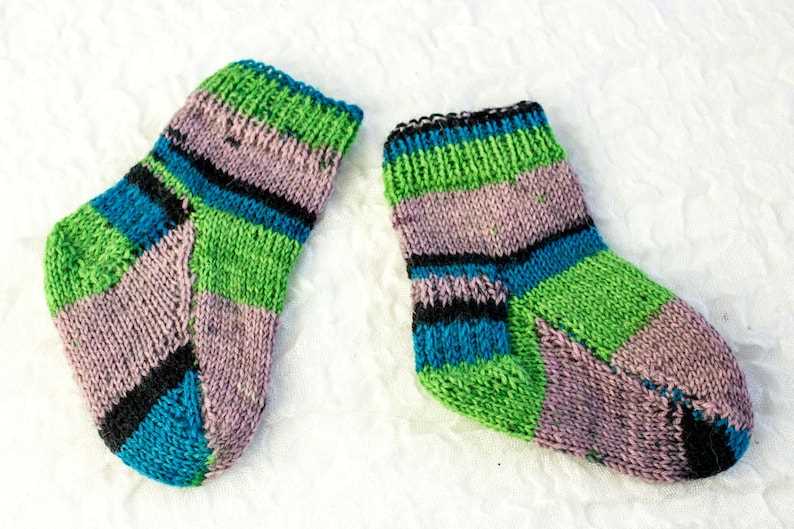 Childrens knitted sock patterns free