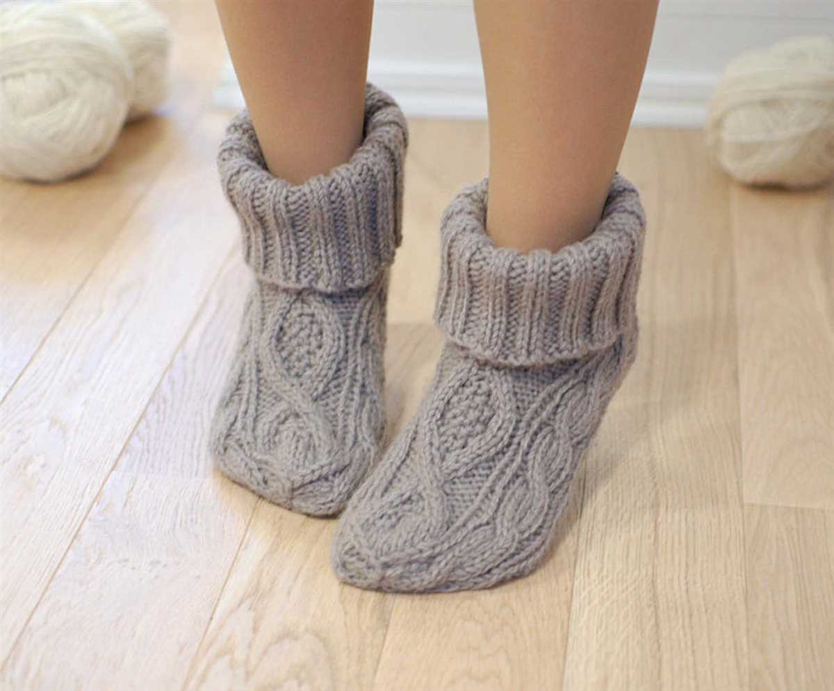 Chunky slipper sock knitting pattern