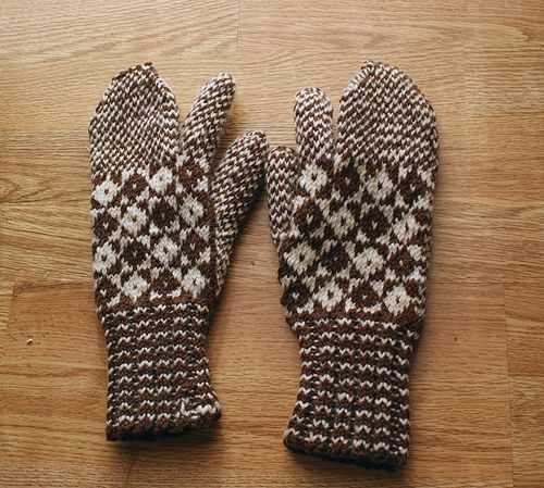 Double layer knit mitten pattern