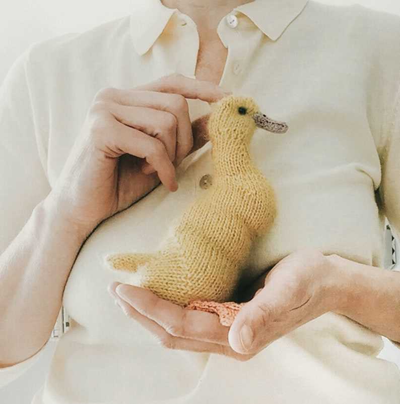 Easter duck knitting pattern