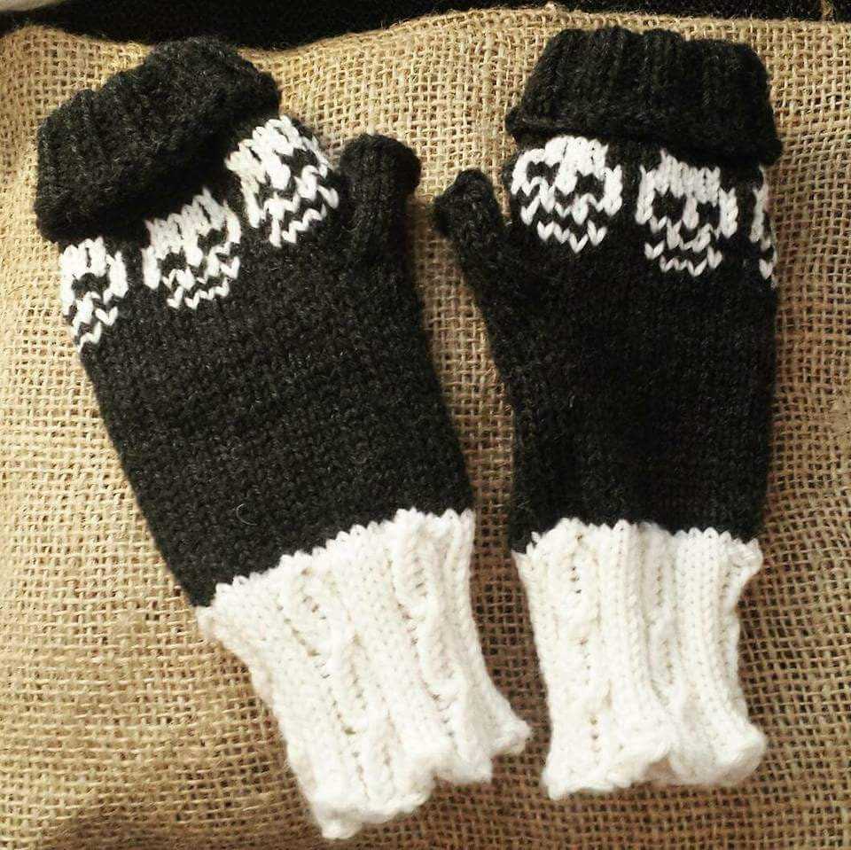 Fingerless gloves loom knitting pattern