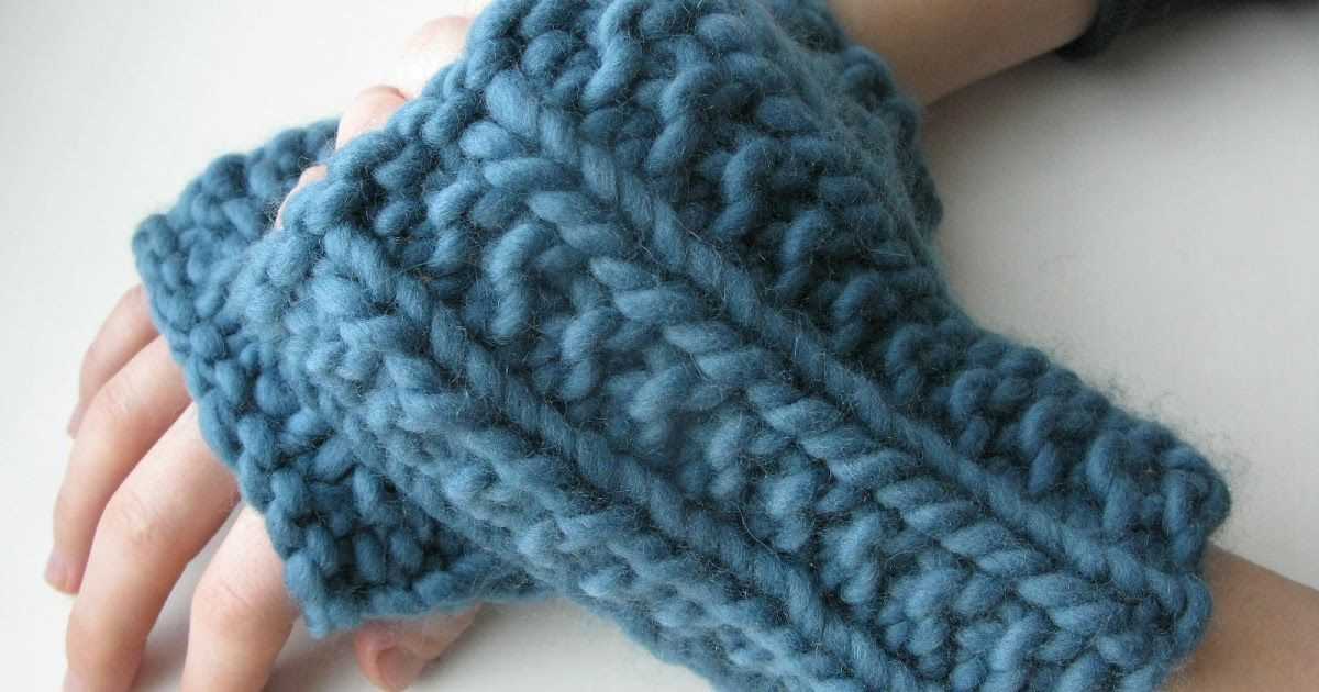 Fingerless gloves loom knitting pattern