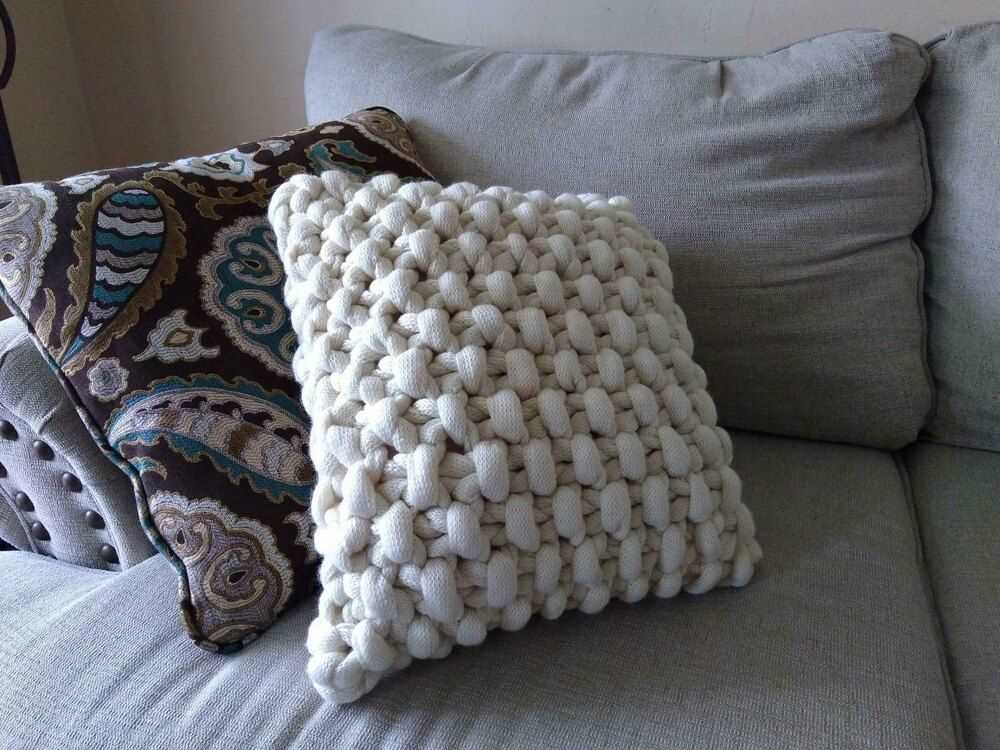 Free knitting pattern cushion cover chunky wool