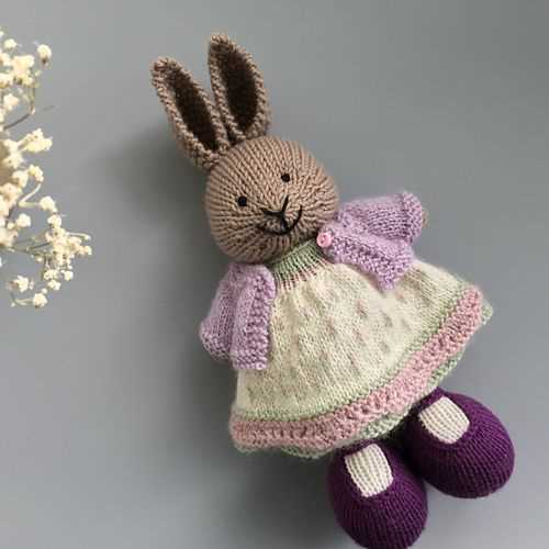 Free knitted bunny pattern