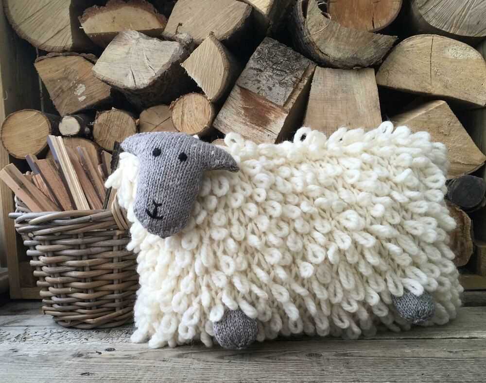 Free knitting pattern cushion cover chunky wool