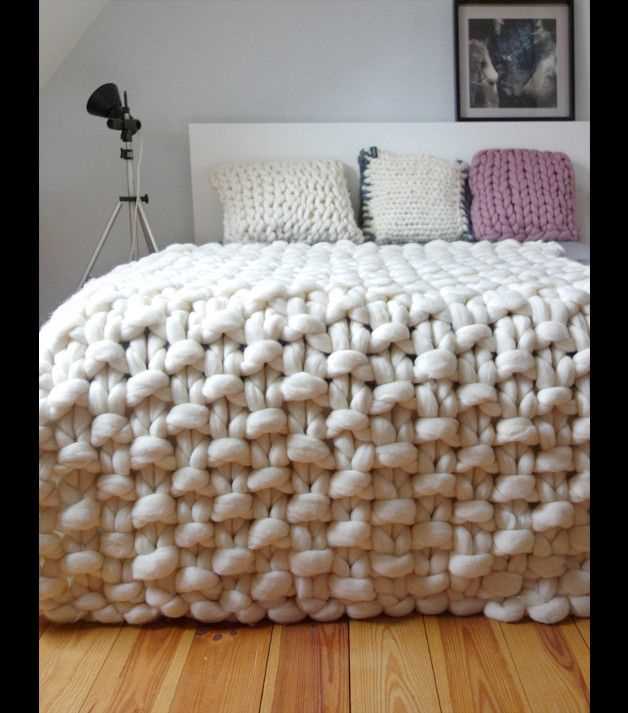 Giant chunky knit blanket pattern