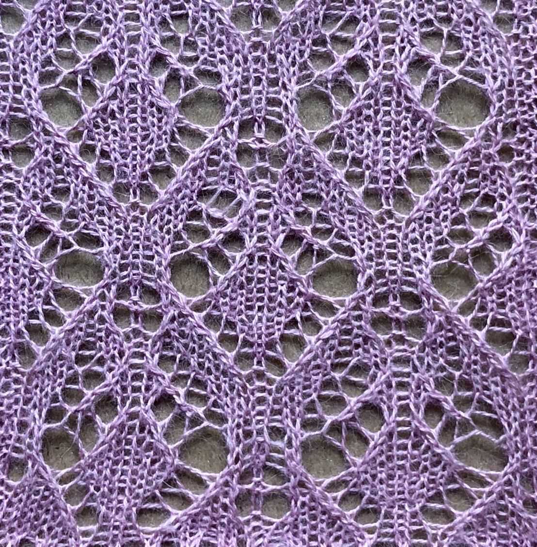 Heart lace knitting pattern