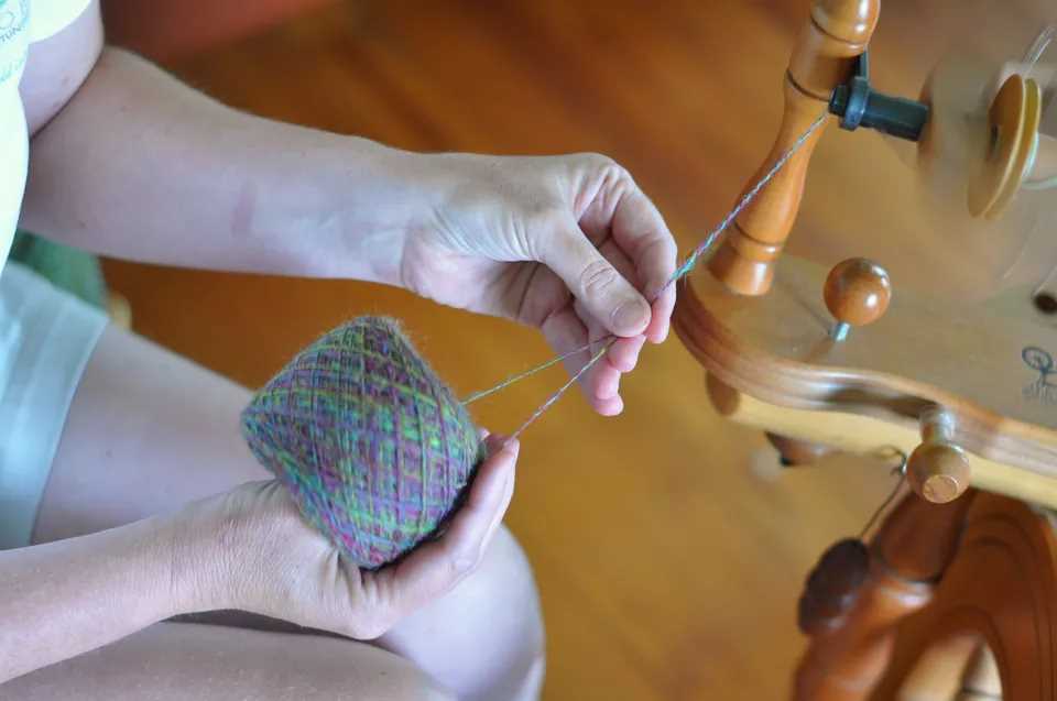 How to adjust knitting pattern for different yarn weight