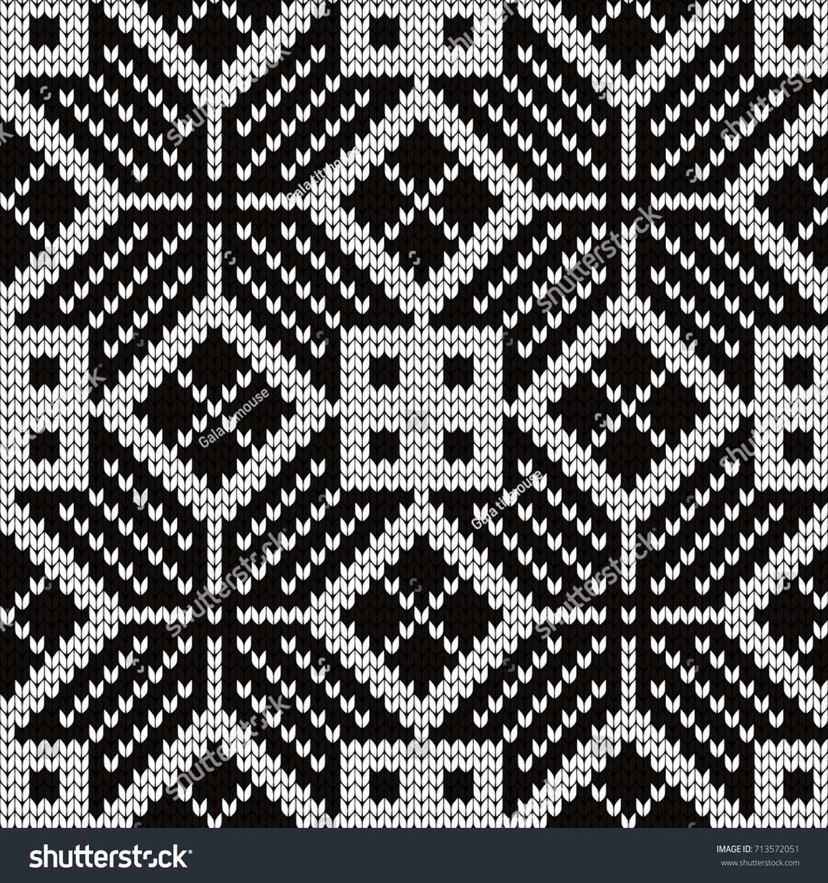 Knit plaid pattern