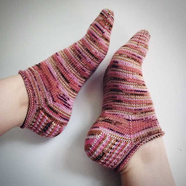 Knit ankle socks pattern