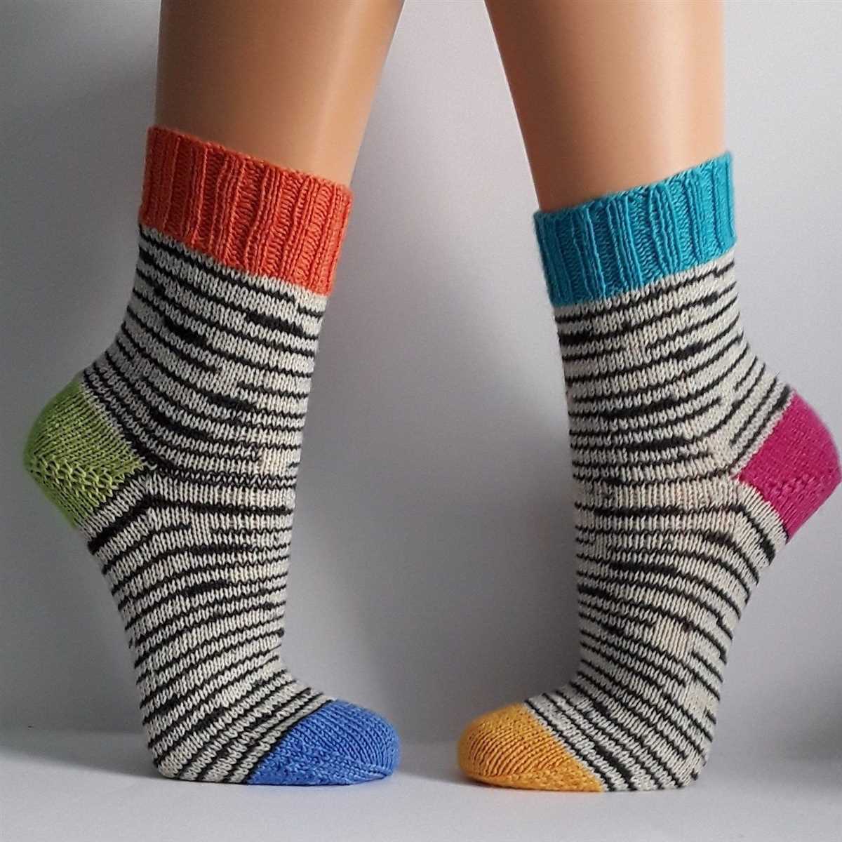 Knit slipper socks pattern