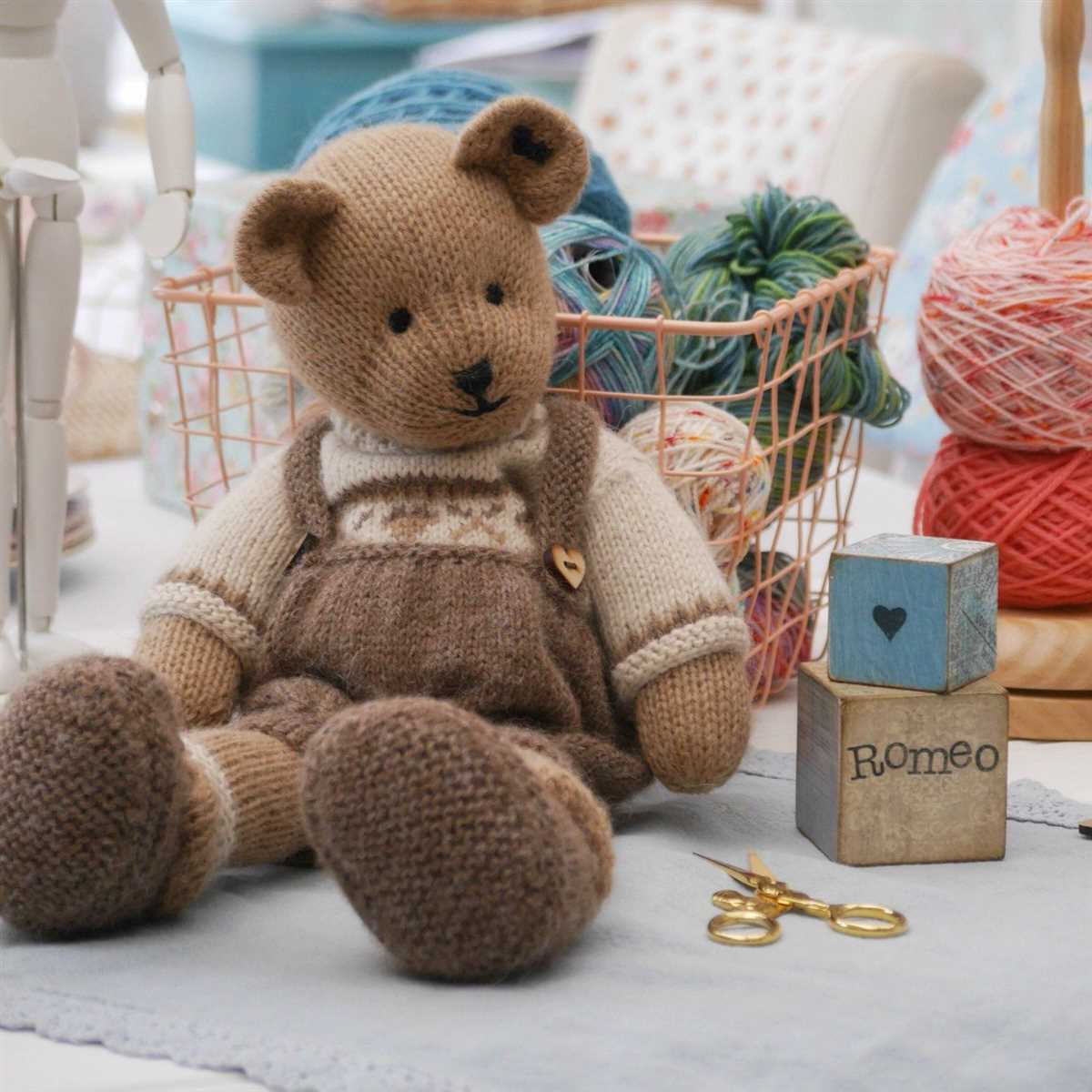 Knit teddy bear pattern