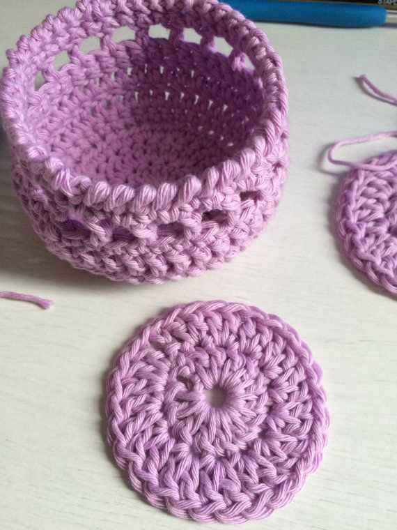 Knitted makeup remover pads pattern