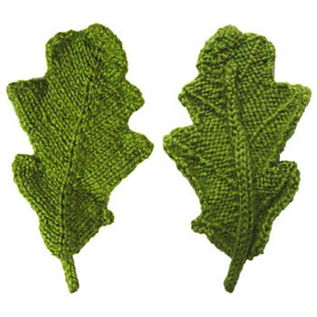 Knitted oak leaf pattern
