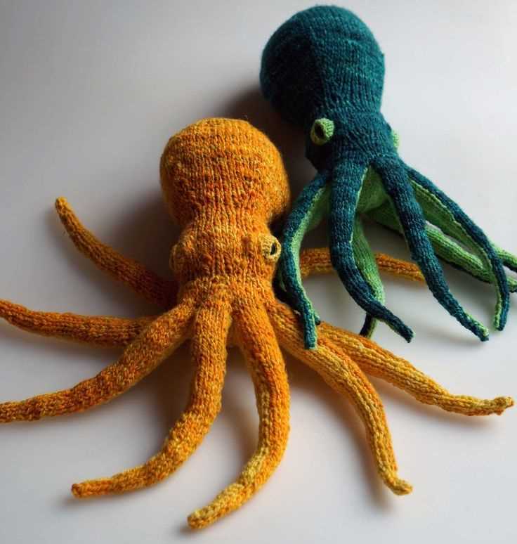 Knitted octopus pattern