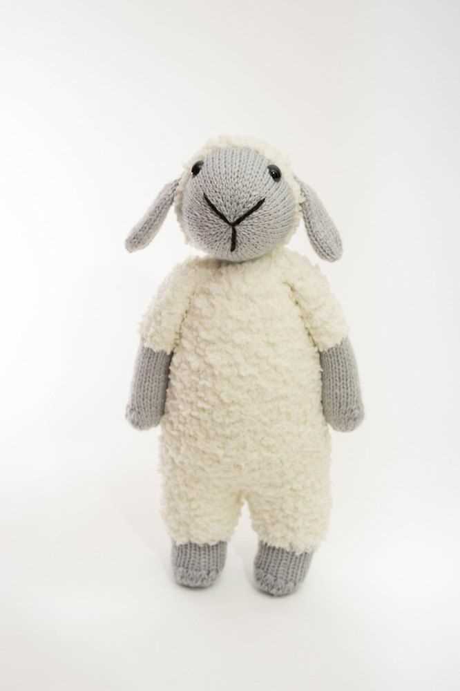 Knitted sheep pattern