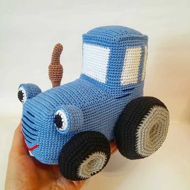 Knitted toy car pattern