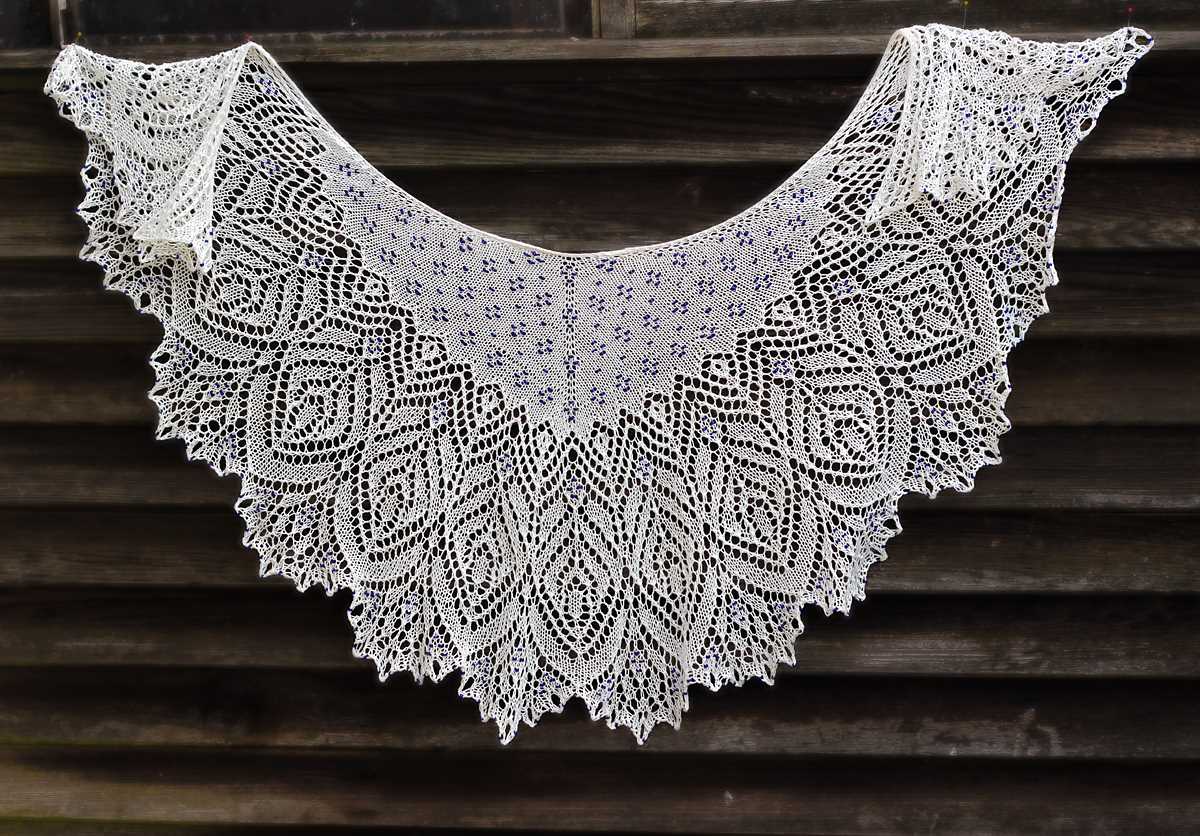 Lace knitted shawl patterns