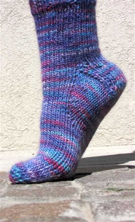 Men's knit sock pattern worsted weight yarn