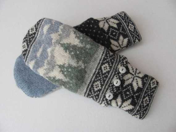 Nordic mittens knitting pattern