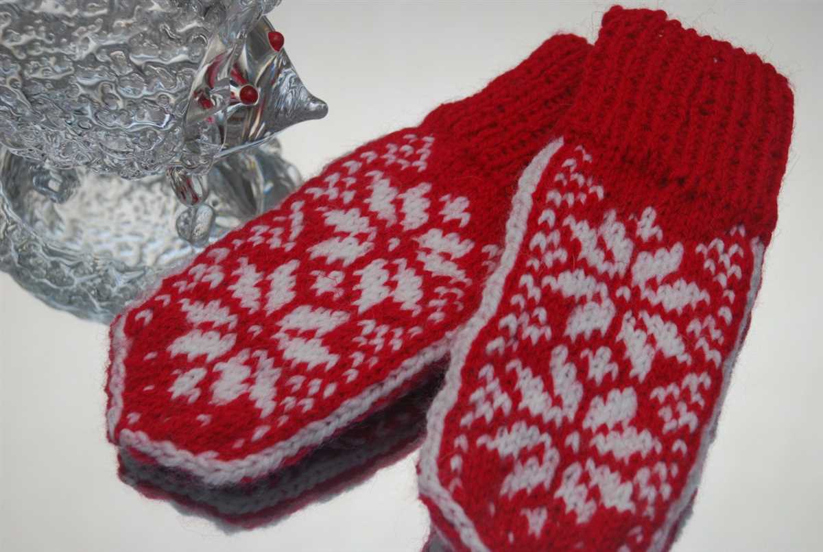 Nordic mittens knitting pattern