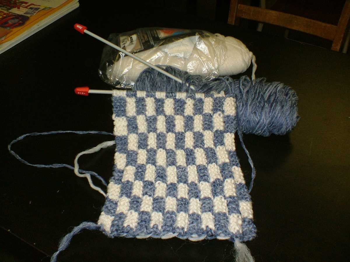 Phentex slippers knitting pattern