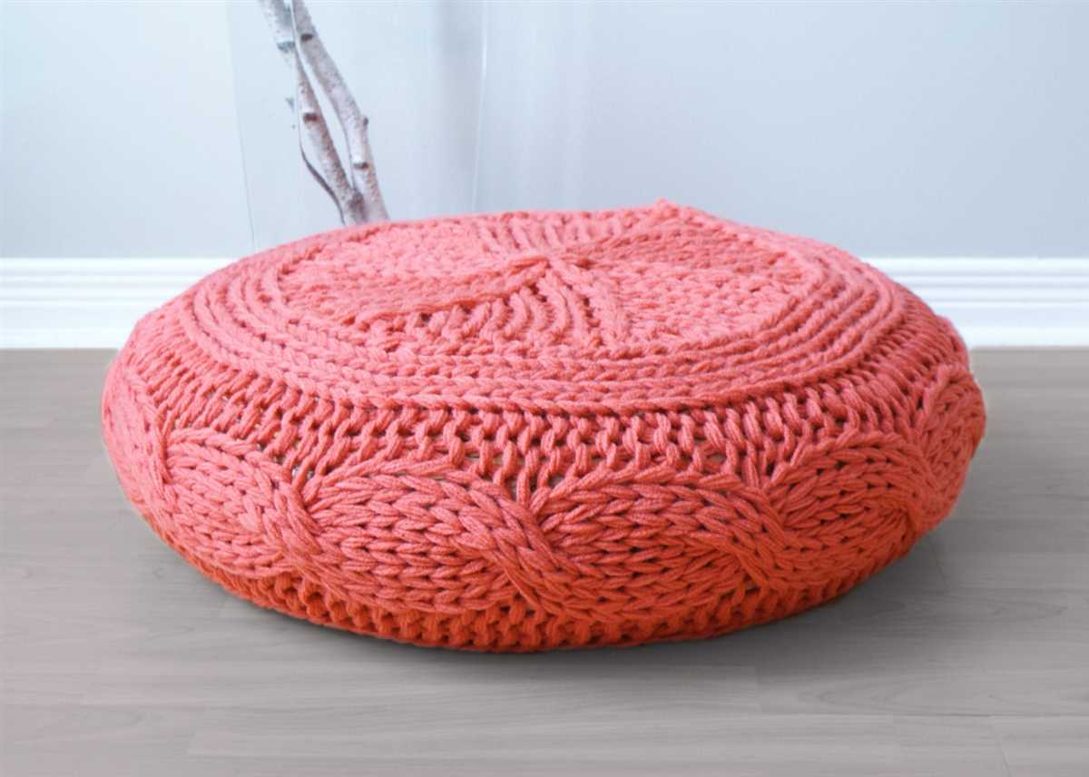 Arm knitting pouf pattern