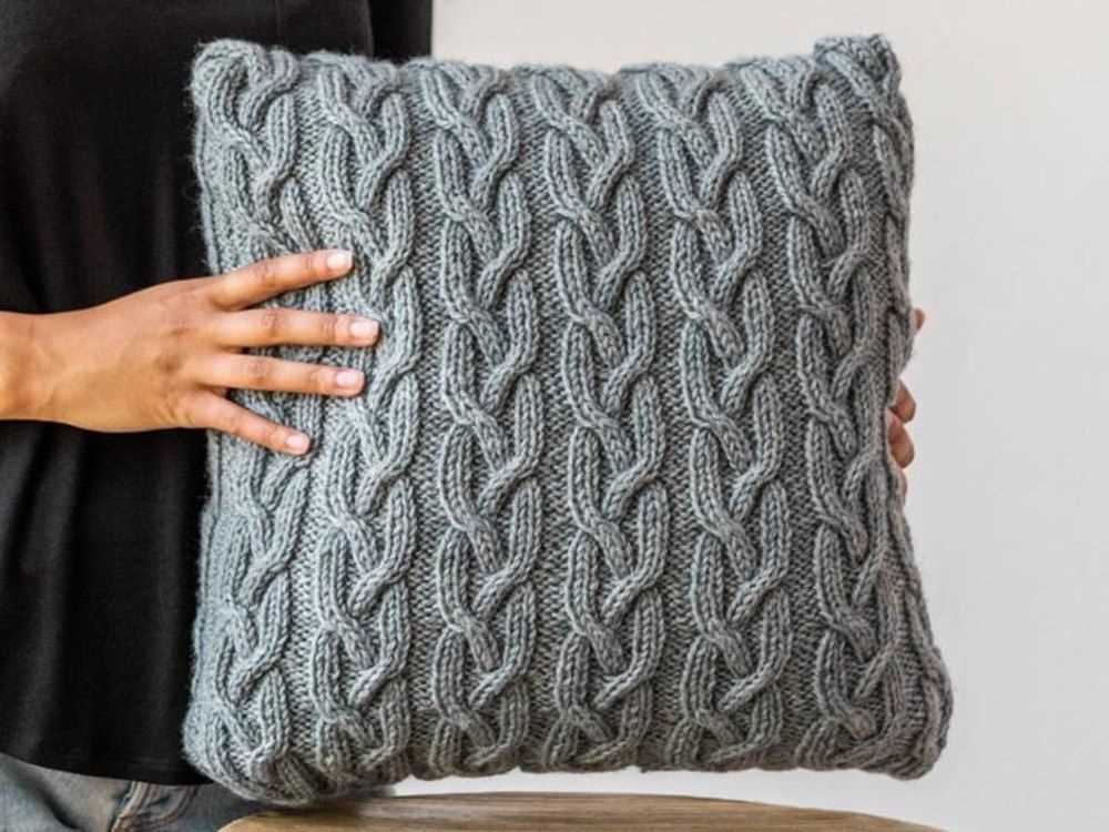 Free knitting pattern cushion cover chunky wool