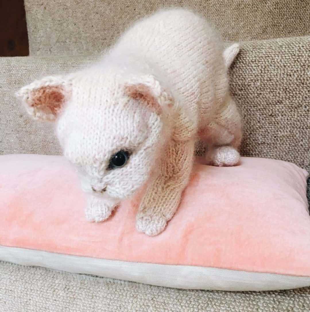 Cute knitted animal patterns