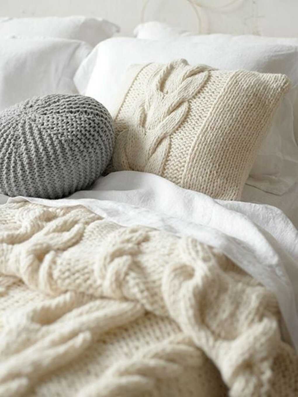 Free knitting pattern cushion cover chunky wool