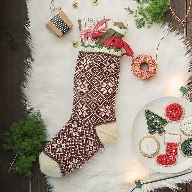 Dog christmas stocking knit pattern