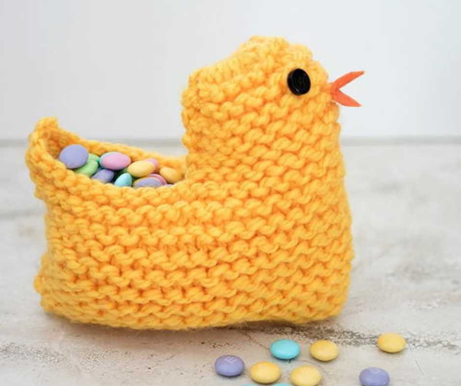 Easter duck knitting pattern
