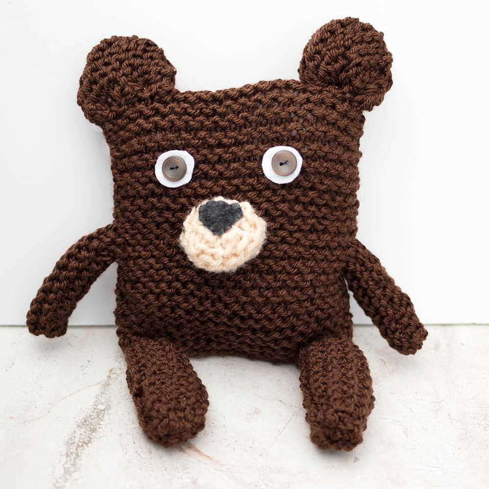 Easy plush cat knitting pattern