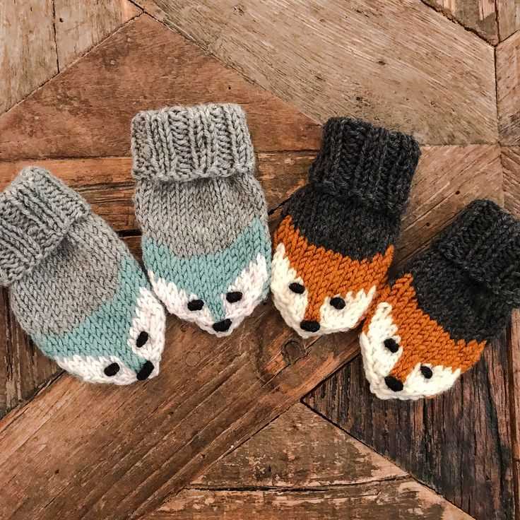 Fox mittens knitting pattern
