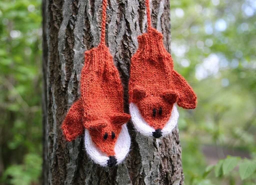 Fox mittens knitting pattern