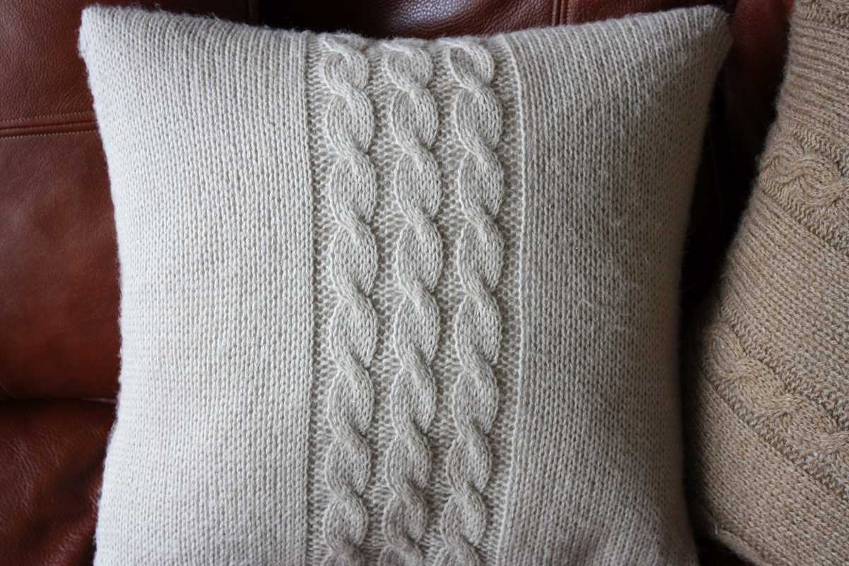Free knitting pattern cushion cover chunky wool