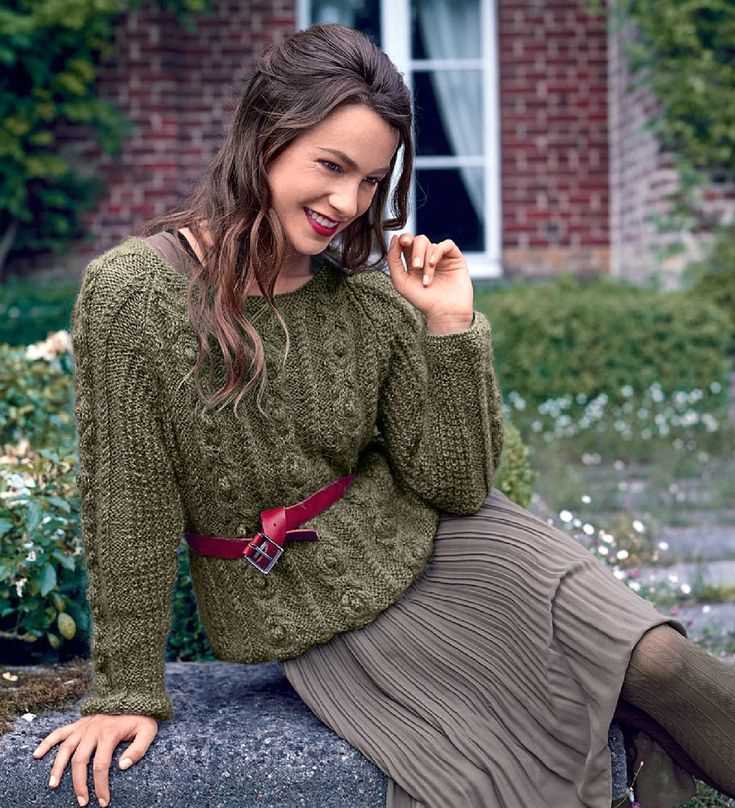 Free v neck jumper knitting pattern