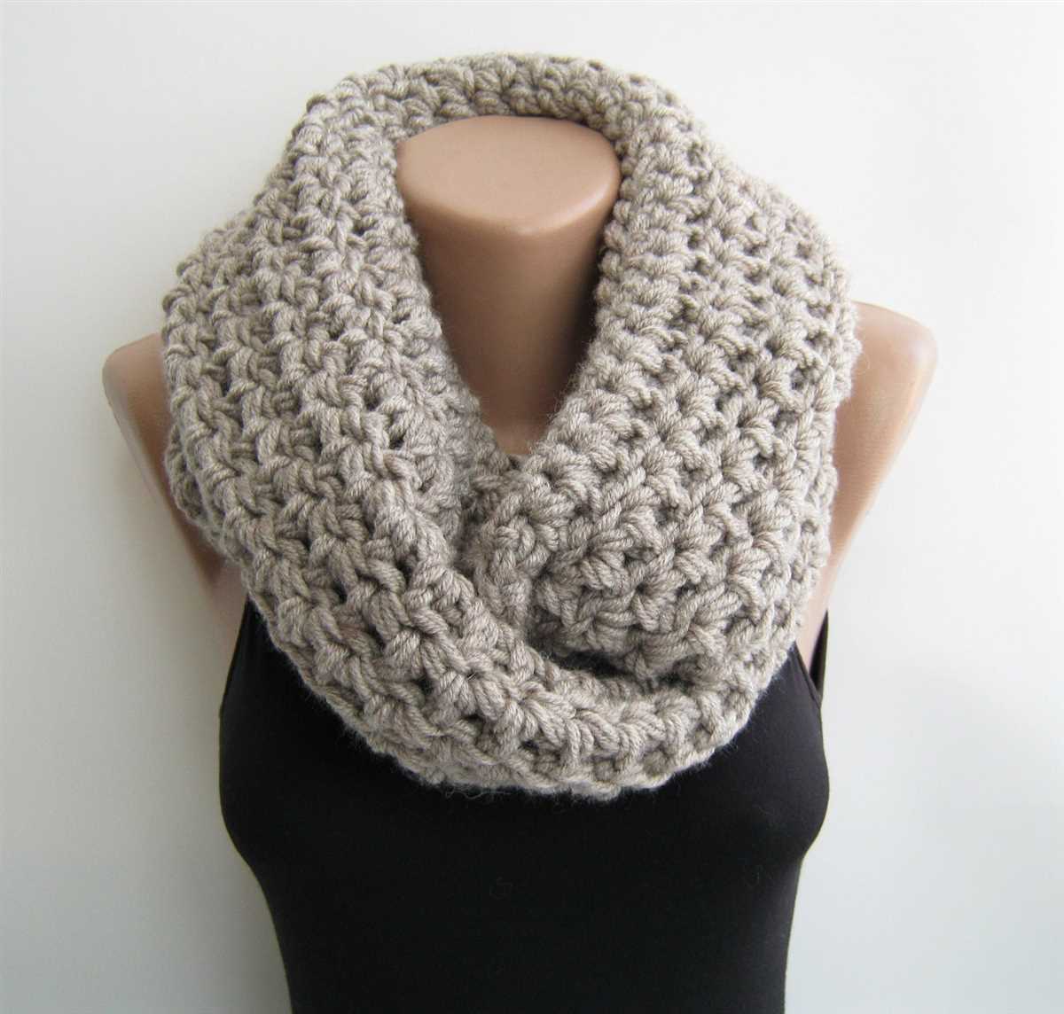Loop knit scarf pattern