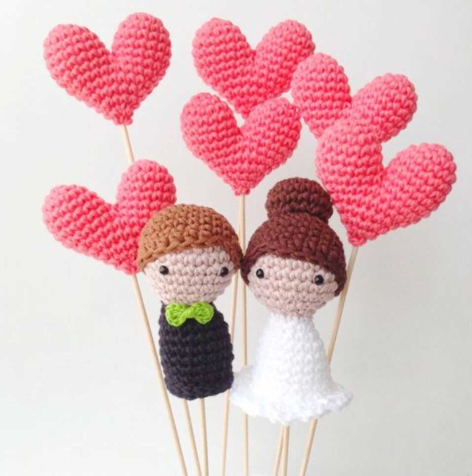 Bride and groom knitting pattern