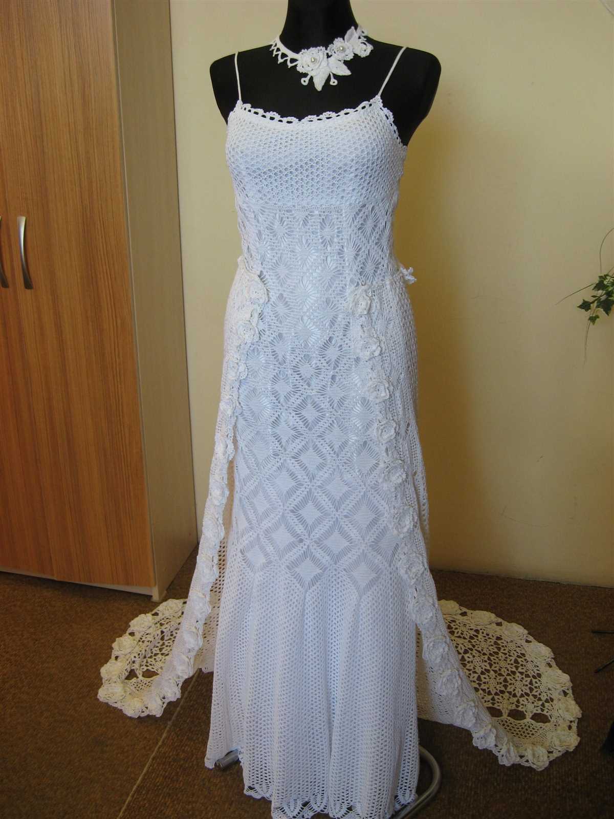 Knit wedding dress pattern