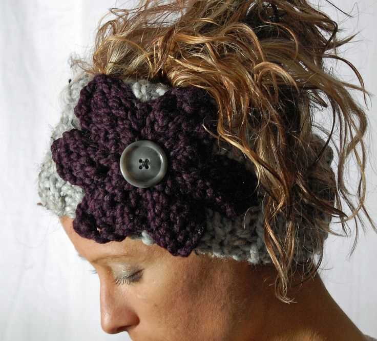 Free pattern for knitted headband with button closure
