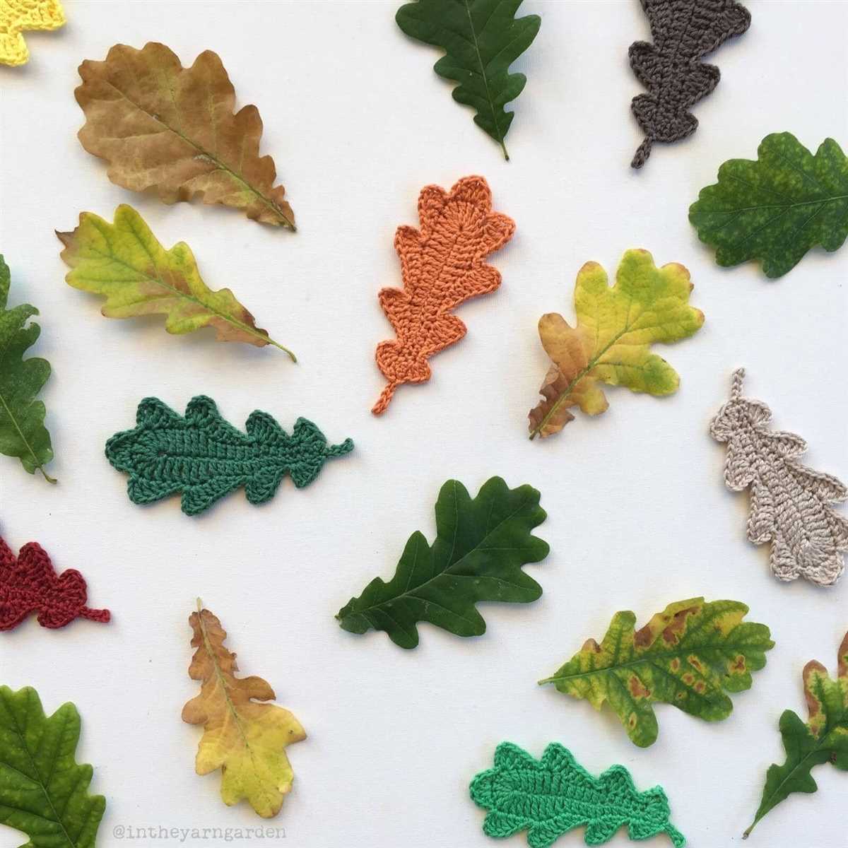 Knitted oak leaf pattern