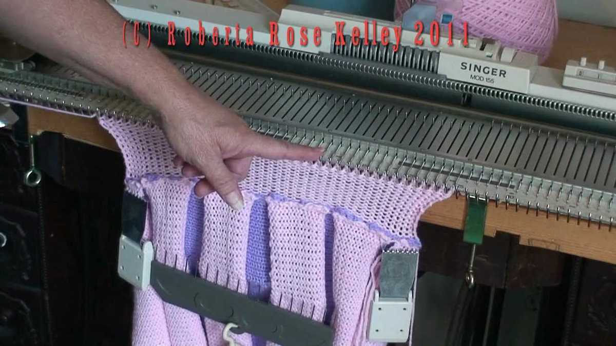 Knitting machine hat pattern