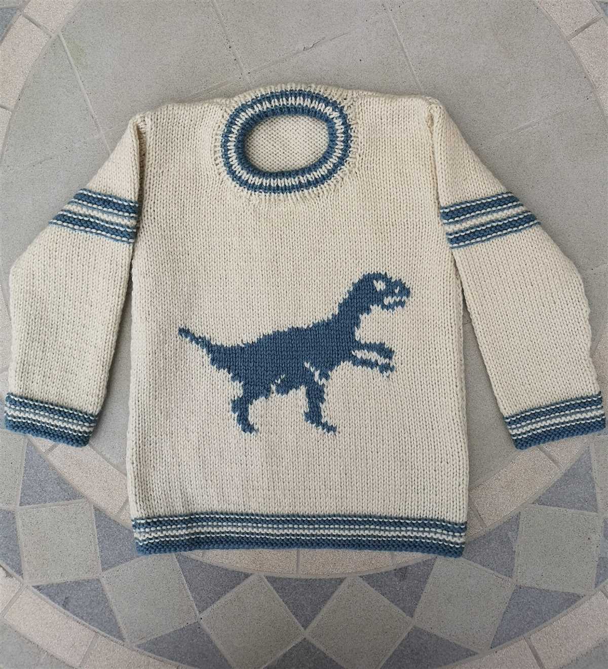 Childrens dinosaur sweater knitting pattern